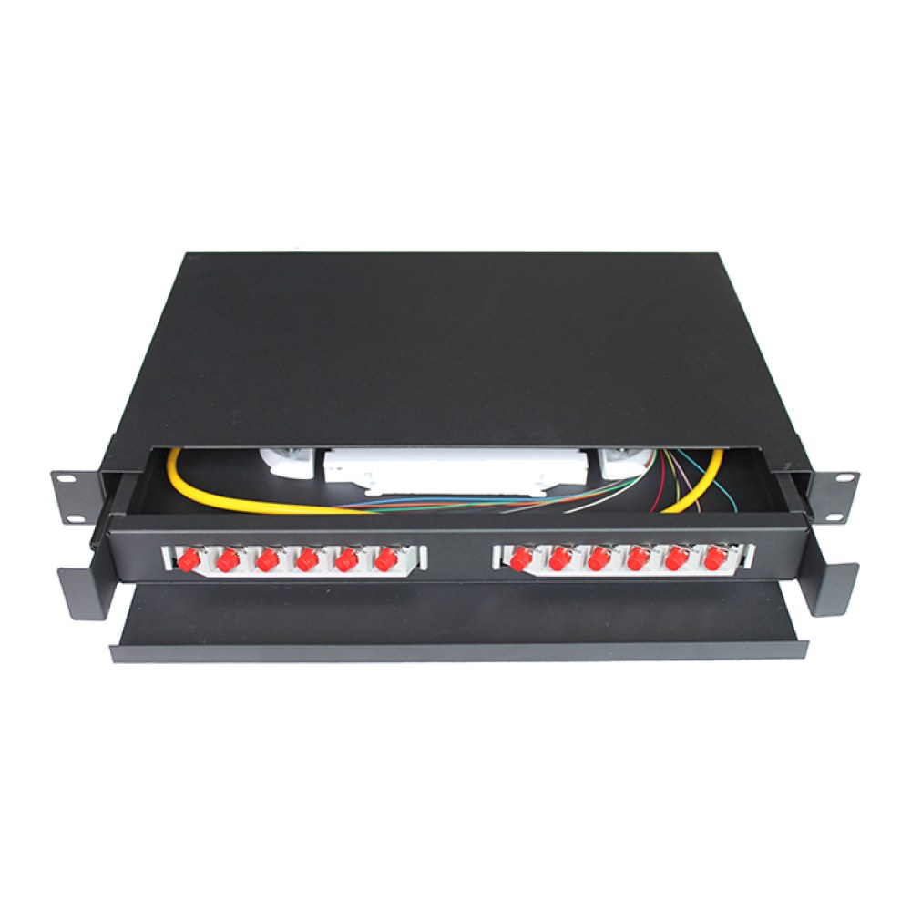[SMIC-FE-0014] Fibre patch panel, 12 x FC simplex, 30° angled, single mode