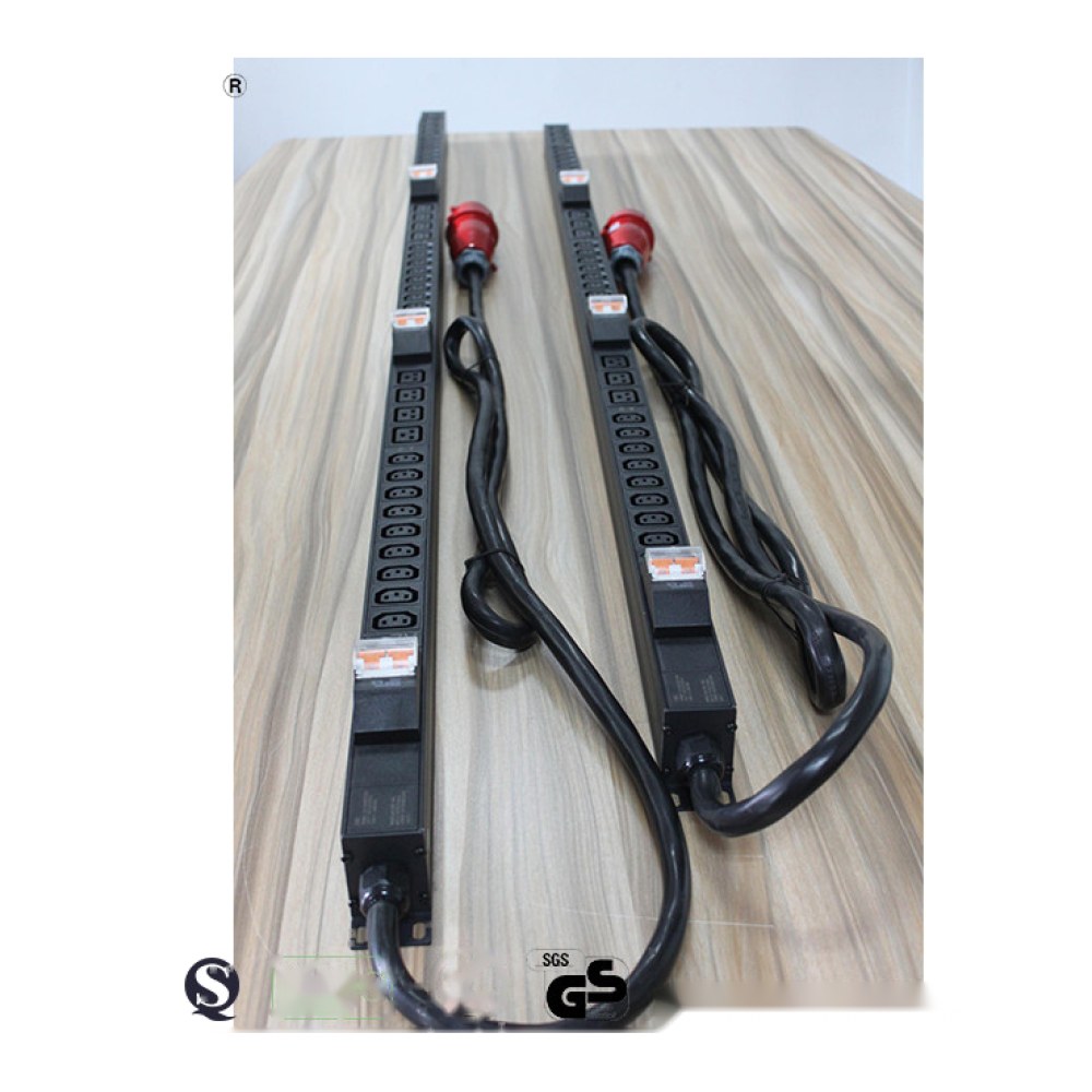 [SMIC-PD-0013] Rack PDU, vertical, 27 x C13 + 12 x C19, 32 A 3-phase